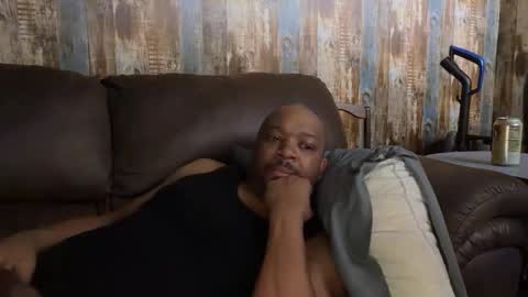 Snapshot of els911 chatting on 11-28-25, 05:43 Els9 online show from 11-28-25, 05:43