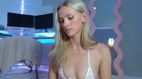 elsa_may online show from 01-15-26, 02:16