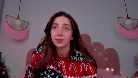 Snapshot of elsa_xo chatting on 12-29-24, 05:10 Michelle online show from 12-29-24, 05:10