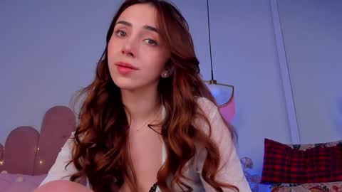 Snapshot of elsa_xo chatting on 01-10-25, 02:14 Michelle online show from 01-10-25, 02:14