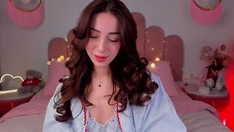Snapshot of elsa_xo chatting on 01-12-25, 09:08 Michelle online show from 01-12-25, 09:08