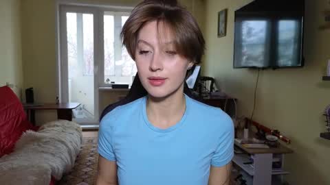 elsaangel online show from 10-30-25, 05:20