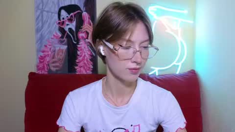 Snapshot of elsaangel chatting on 07-24-26, 04:21 elsaangel online show from 07-24-26, 04:21