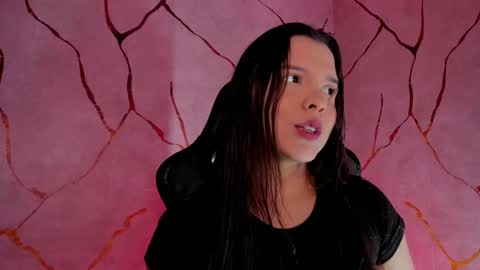 Elsa online show from 01-17-25, 03:12