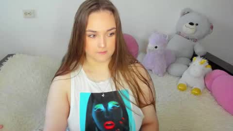 Elsa online show from 09-21-25, 01:57