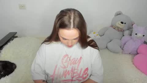 Elsa online show from 09-27-25, 04:23