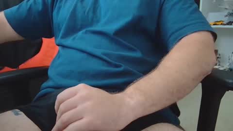 Snapshot of eltanke2206 chatting on 10-23-25, 05:33 alexgarg online show from 10-23-25, 05:33