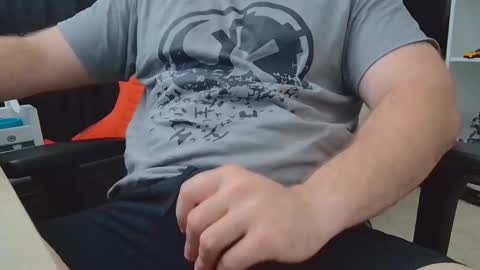 Snapshot of eltanke2206 chatting on 11-06-25, 07:59 alexgarg online show from 11-06-25, 07:59