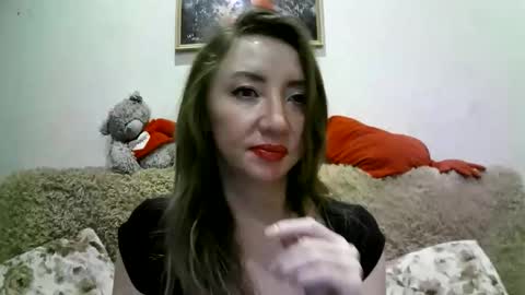 ElvaArno online show from 10-18-25, 02:36