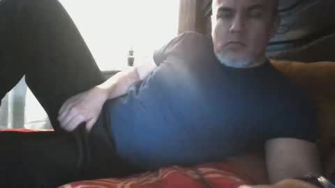 Snapshot of elvecinoequipadote chatting on 02-12-26, 04:02 Peter spidy online show from 02-12-26, 04:02