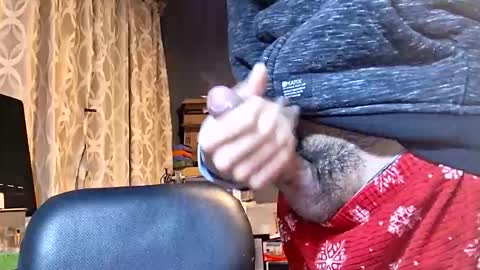 Snapshot of elvergg1 chatting on 12-01-25, 09:47 elvergg1 online show from 12-01-25, 09:47