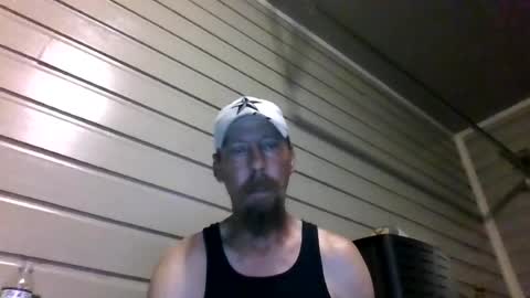 Snapshot of elwooood7 chatting on 06-13-26, 10:24 elwooood7 online show from 06-13-26, 10:24