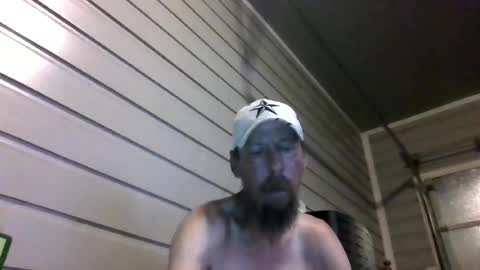 Snapshot of elwooood7 chatting on 06-20-26, 11:35 elwooood7 online show from 06-20-26, 11:35