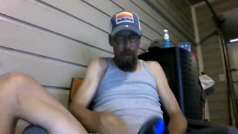 Snapshot of elwooood7 chatting on 07-11-26, 11:13 elwooood7 online show from 07-11-26, 11:13