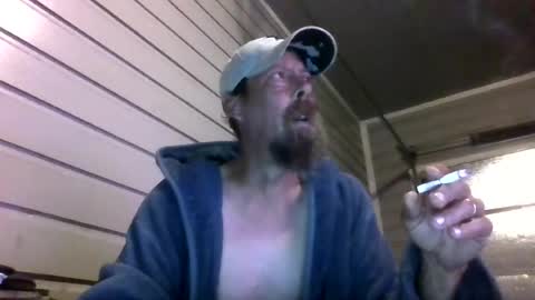 Snapshot of elwooood7 chatting on 07-18-26, 11:47 elwooood7 online show from 07-18-26, 11:47