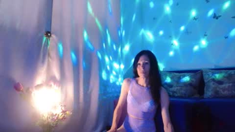Elisa online show from 06-29-26, 05:24