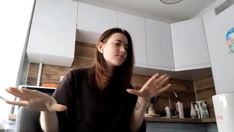 Luna online show from 10-09-25, 10:13