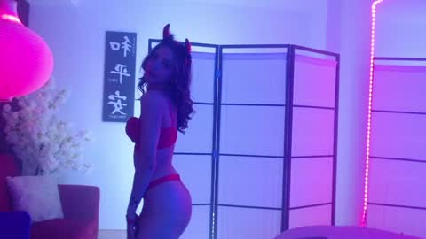 Elysia online show from 01-26-25, 03:58