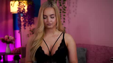 Elyssa online show from 05-23-26, 06:23