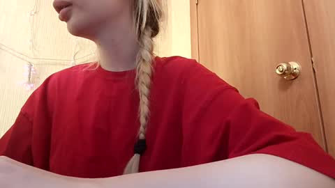 Snapshot of elza_com chatting on 12-11-24, 05:43 Elza Kom online show from 12-11-24, 05:43