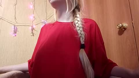 Snapshot of elza_com chatting on 12-11-24, 11:51 Elza Kom online show from 12-11-24, 11:51