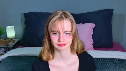 Snapshot of elza_hofffman chatting on 05-07-26, 07:19 Chloyka online show from 05-07-26, 07:19