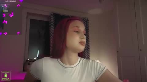 Em1l1a online show from 11-08-25, 03:34