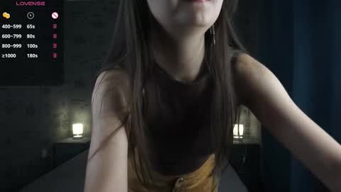 Snapshot of em1ly_e chatting on 10-14-25, 09:48 Emily online show from 10-14-25, 09:48