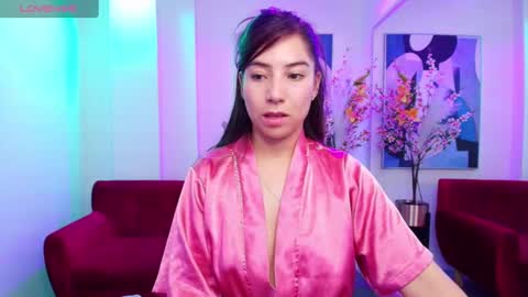 Ema louisx  online show from 02-19-25, 08:10