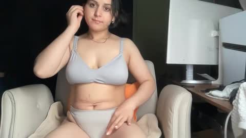 Ema Love online show from 10-23-25, 02:55