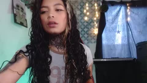 ema_ploxx online show from 10-08-25, 09:45