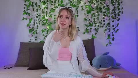 Emma online show from 03-28-26, 02:55