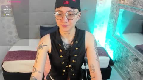 emahills__axelrose online show from 10-20-25, 02:39