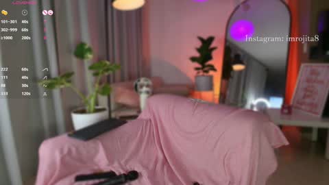 Snapshot of emam_taylor_ chatting on 05-29-26, 12:52 IG imrojita8 online show from 05-29-26, 12:52