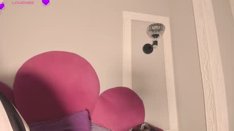 Snapshot of emasanders chatting on 12-06-24, 12:45 Ana online show from 12-06-24, 12:45