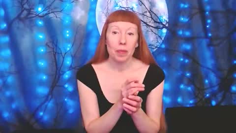 Snapshot of ember_starleena chatting on 10-18-25, 05:25 Ember Starleena online show from 10-18-25, 05:25