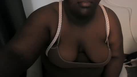 Snapshot of emberjoywoods chatting on 02-28-25, 11:12 Empress Ember online show from 02-28-25, 11:12