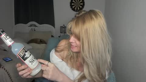 Ember Pheonixxx online show from 12-12-24, 05:42