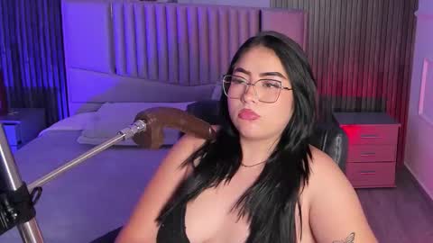 Ember Velvet online show from 03-27-26, 08:59