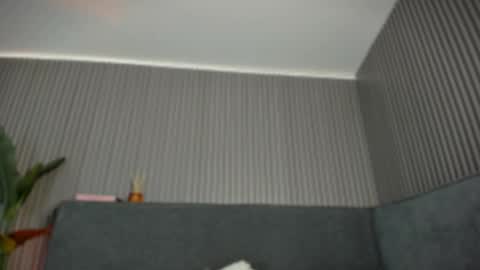 Snapshot of emelie_89 chatting on 06-05-26, 11:38 emelie_89 online show from 06-05-26, 11:38