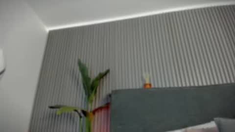 Snapshot of emelie_89 chatting on 07-09-26, 11:36 emelie_89 online show from 07-09-26, 11:36