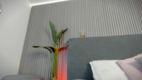Snapshot of emelie_89 chatting on 07-11-26, 12:08 emelie_89 online show from 07-11-26, 12:08