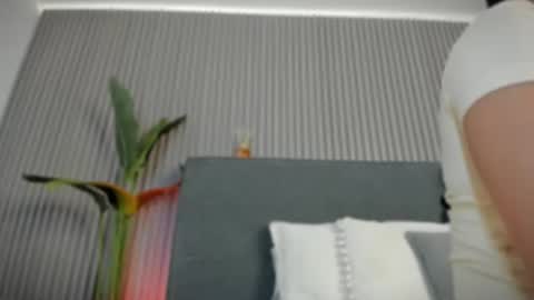 Snapshot of emelie_89 chatting on 07-14-26, 11:38 emelie_89 online show from 07-14-26, 11:38