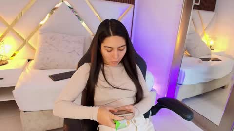 Emily  online show from 01-08-26, 03:20