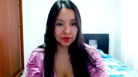 emely_sexx online show from 01-12-25, 10:33