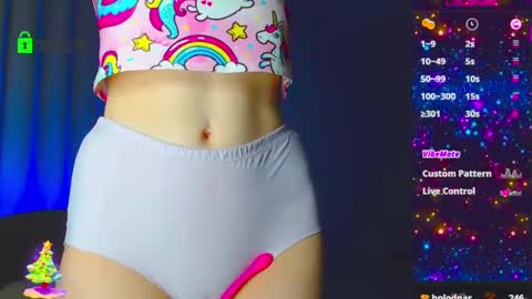 Snapshot of emelycrystal chatting on 01-24-25, 04:27 Emely online show from 01-24-25, 04:27