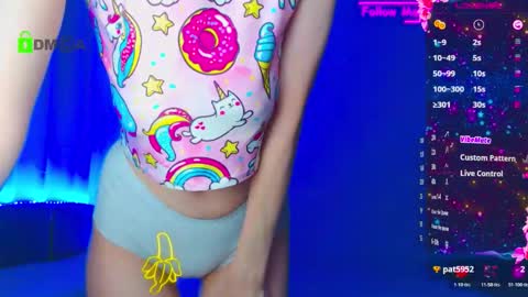 Snapshot of emelycrystal chatting on 11-05-25, 01:38 Emely online show from 11-05-25, 01:38