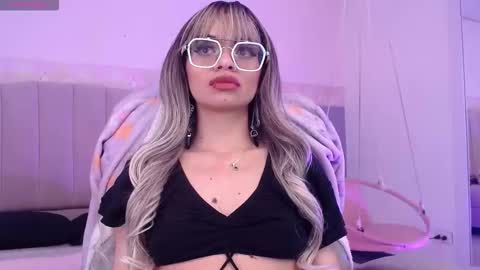 Danna online show from 09-26-25, 12:36