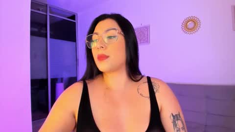 emi_carter online show from 12-17-25, 09:21