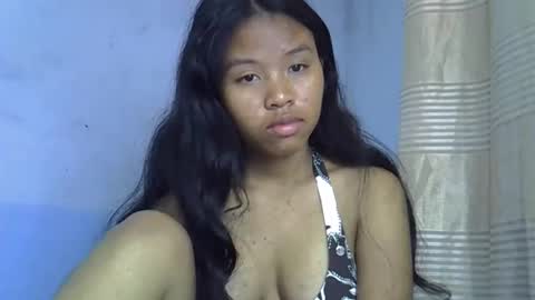 Snapshot of emiehottie chatting on 05-20-26, 08:20 Ami online show from 05-20-26, 08:20
